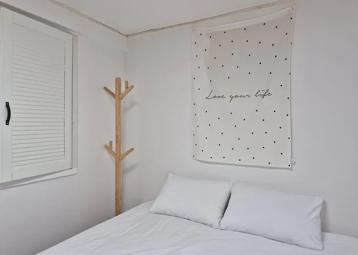 Cozy Seomyeon 코지스테이 부산 서면 3*